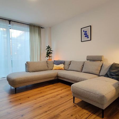 Hygge Home - Mit Garten Und Stellplatz Fuer Feriengaeste-, Monteure / Netflix / 10 Min. Zur Sinsheim Therme Und Zur Autobahn Buitenkant foto